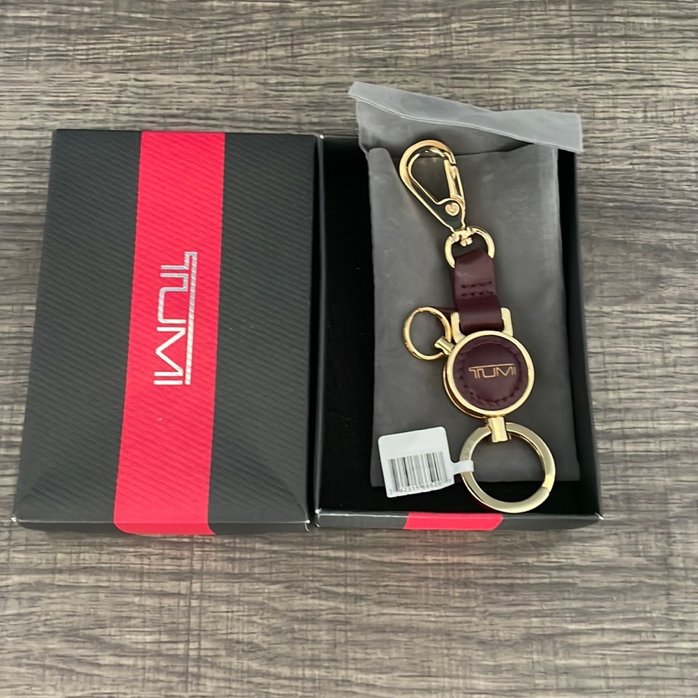 TUMI KEYCHAIN